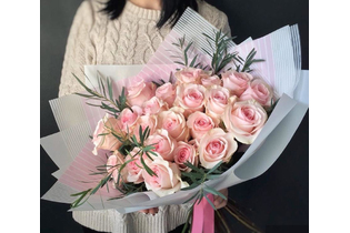 Букет с 21 розовой розой «Принцесса»