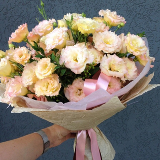 Монобукет из эустомы 