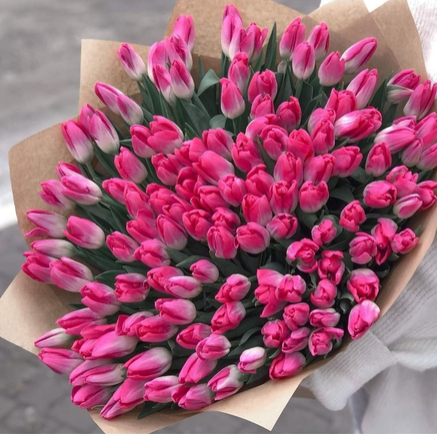 Букет из тюльпанов  Цветочный вальс
