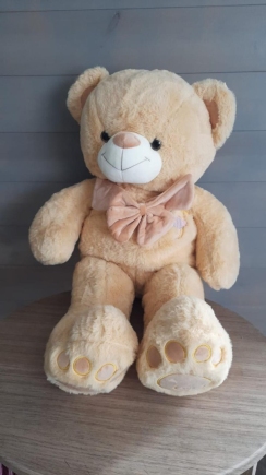 Плюшевый медведь