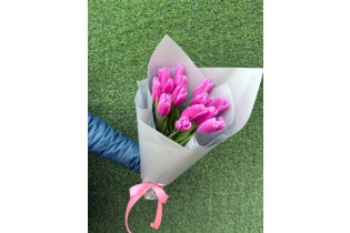 Букет из  нежных тюльпанов