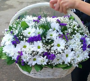 Цветы в корзине «Свидание»